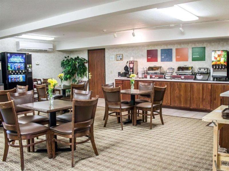 פרמונט Comfort Inn & Suites מראה חיצוני תמונה