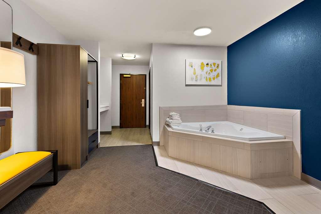 פרמונט Comfort Inn & Suites חדר תמונה