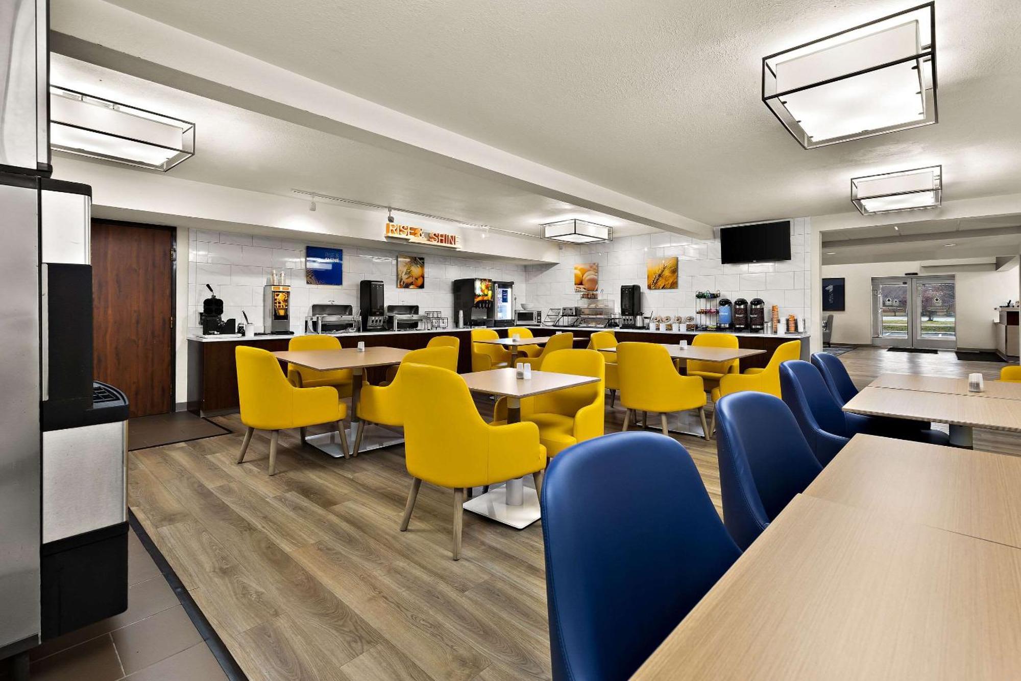 פרמונט Comfort Inn & Suites מראה חיצוני תמונה