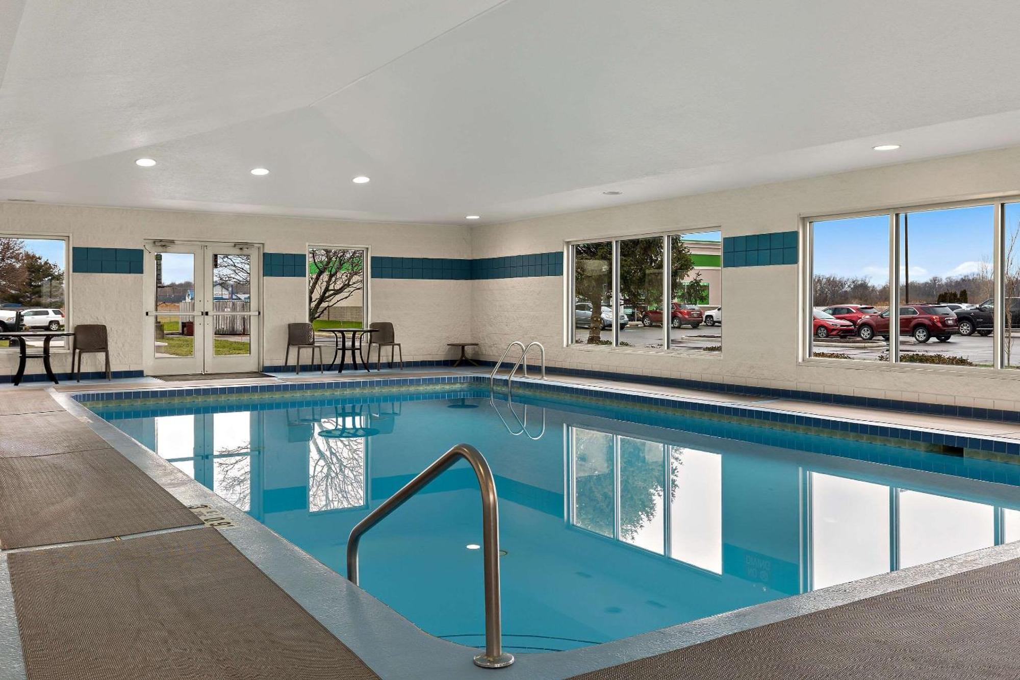 פרמונט Comfort Inn & Suites מראה חיצוני תמונה