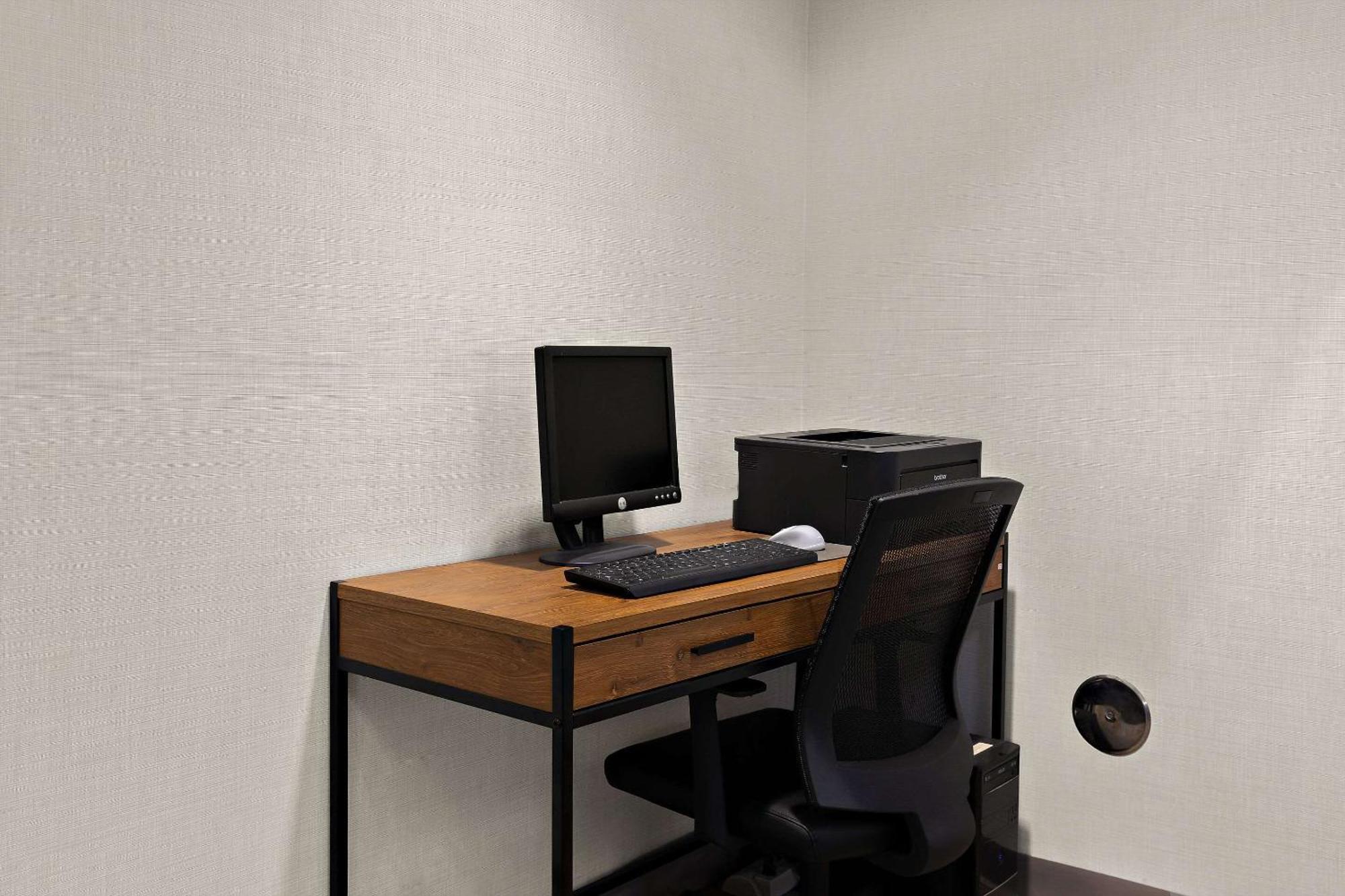 פרמונט Comfort Inn & Suites מראה חיצוני תמונה