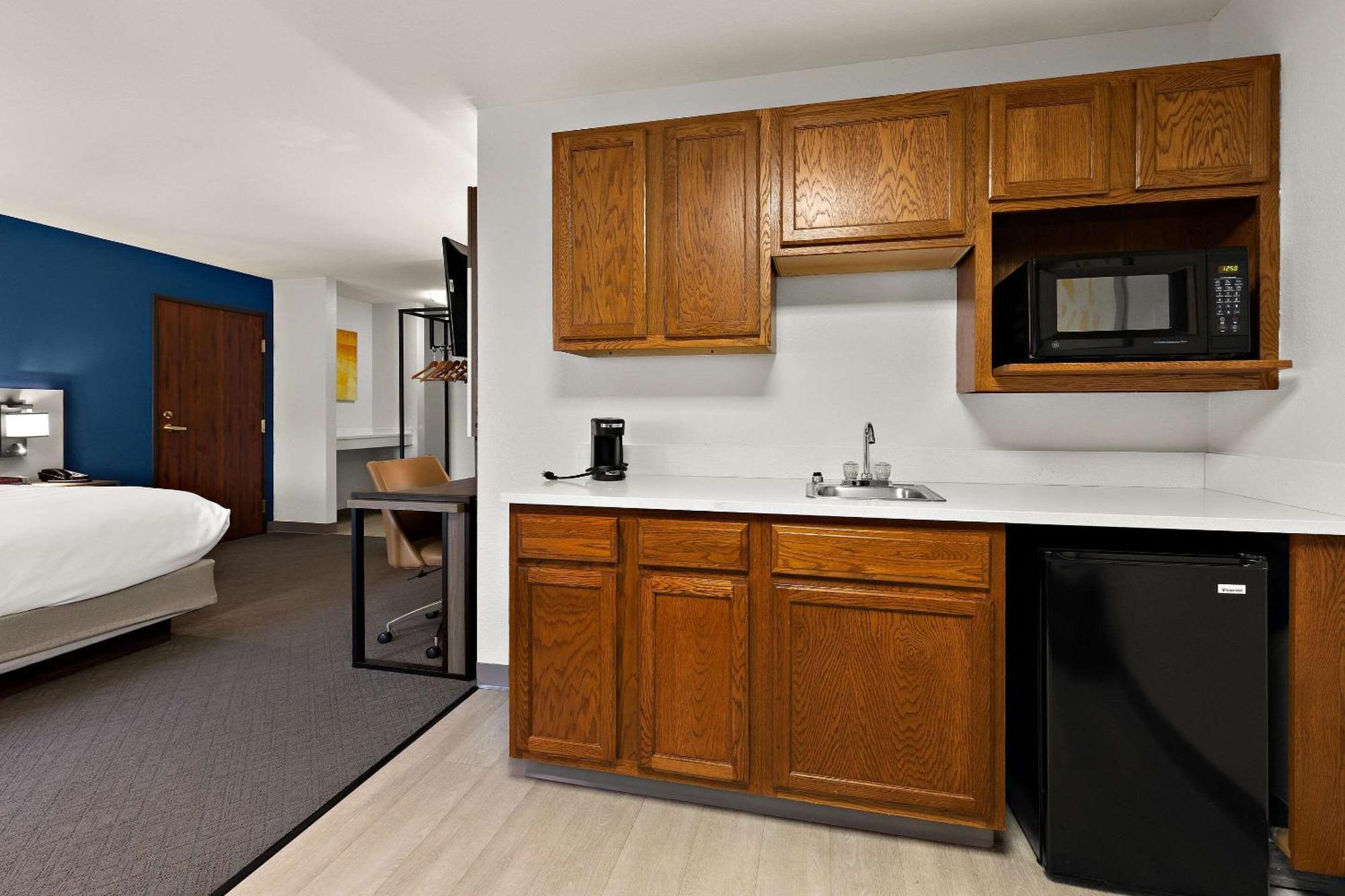 פרמונט Comfort Inn & Suites מראה חיצוני תמונה