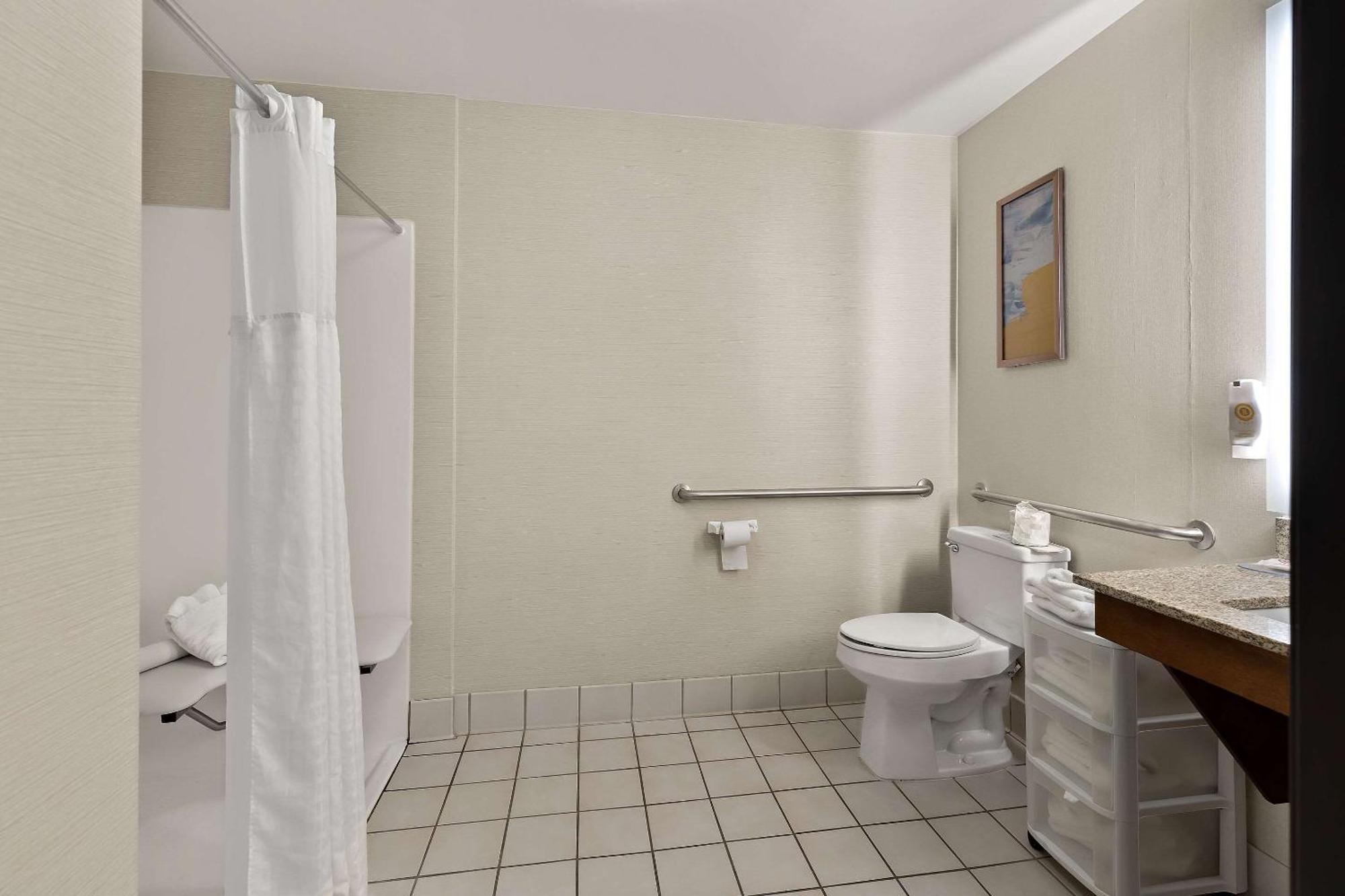 פרמונט Comfort Inn & Suites מראה חיצוני תמונה