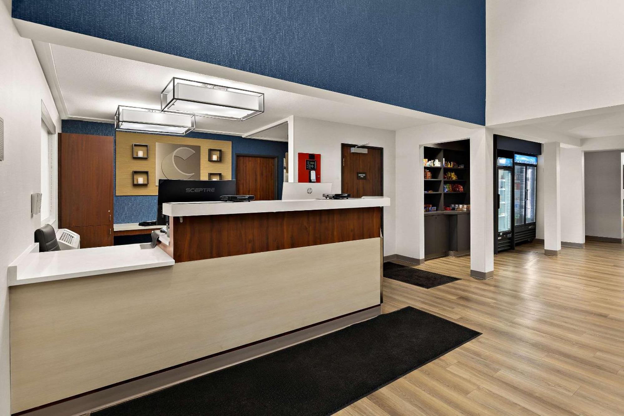 פרמונט Comfort Inn & Suites מראה חיצוני תמונה